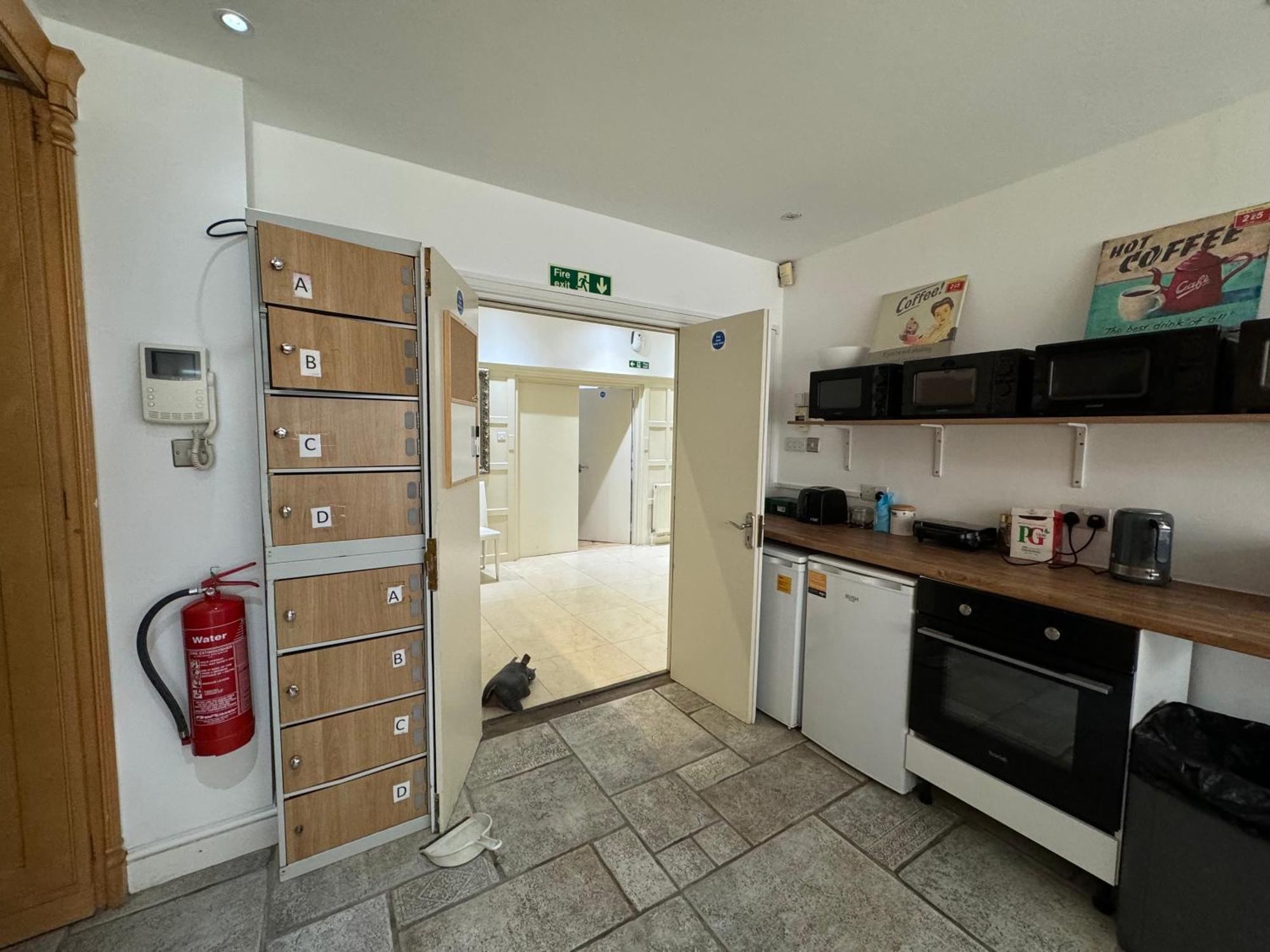 365 London Hostel Екстериор снимка